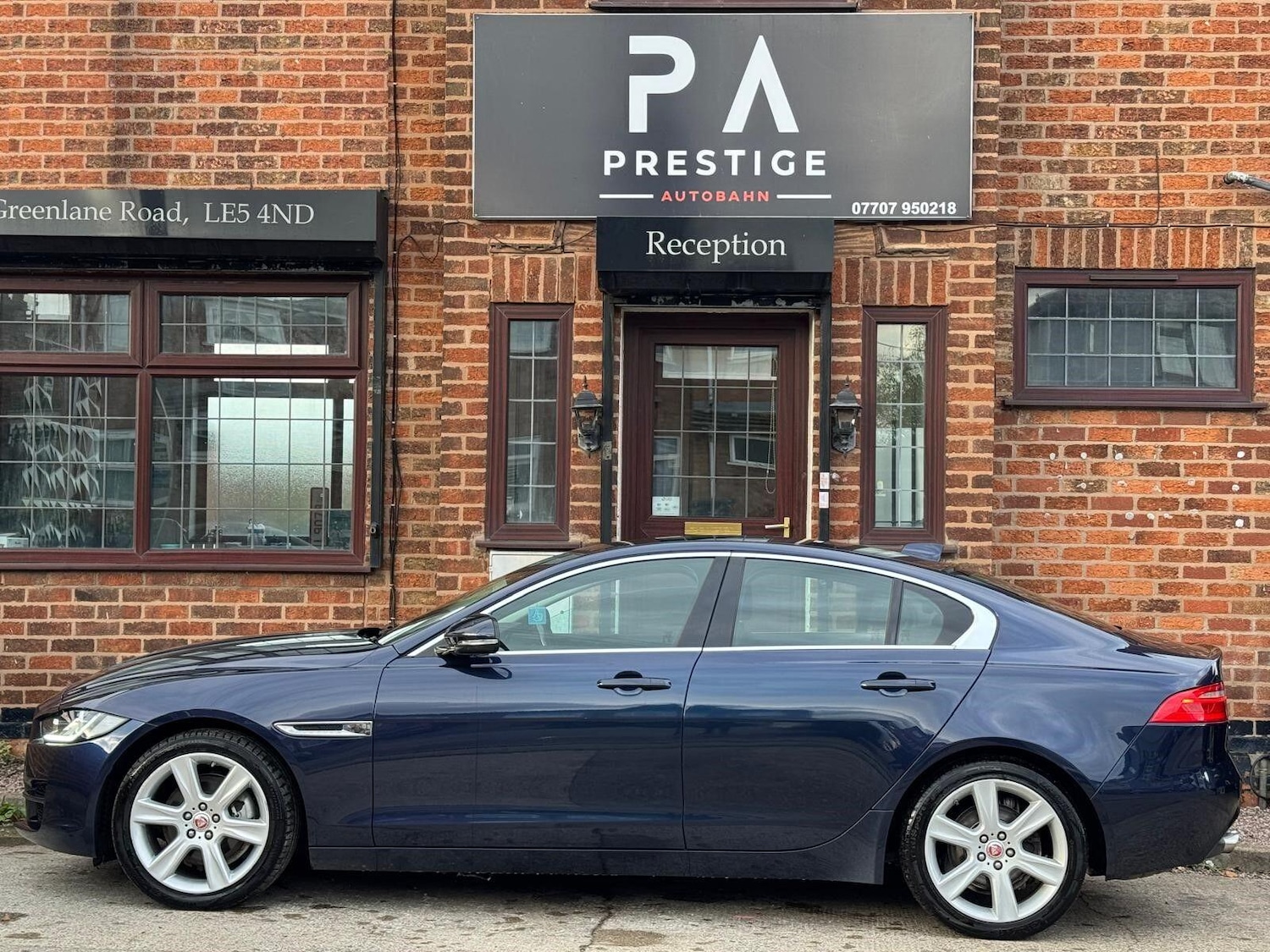 Used Jaguar XE 2016 for sale - 76786443: Photo 6