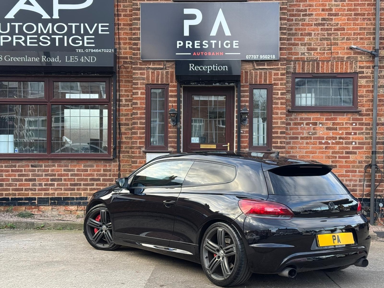 Used Volkswagen Scirocco 2010 for sale - 76786502: Photo 2