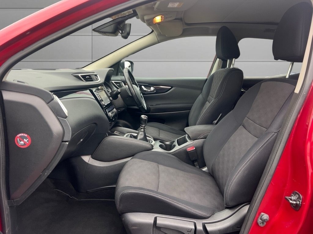Used Nissan Qashqai 2015 for sale - 76744553: Photo 13