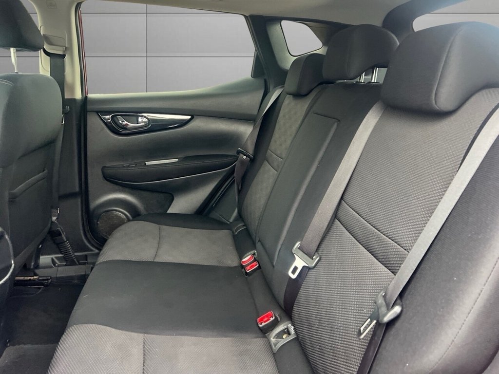 Used Nissan Qashqai 2015 for sale - 76744553: Photo 18