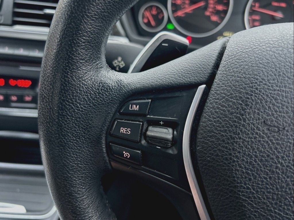 Used BMW 3 Series 2015 for sale - 76744544: Photo 23