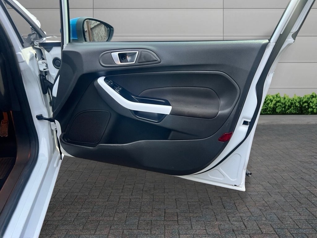 Used Ford Fiesta 2016 for sale - 76754569: Photo 12