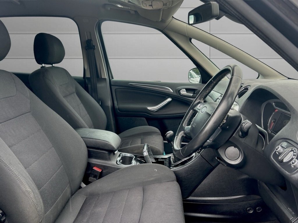 Used Ford S-Max 2010 for sale - 76744457: Photo 11