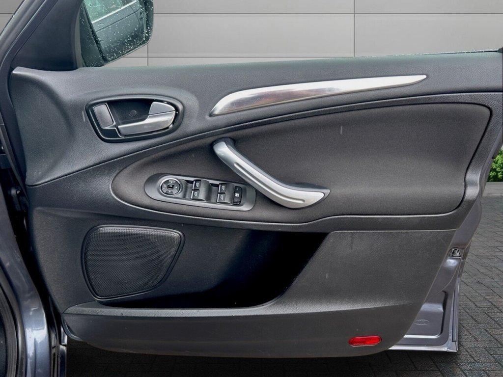 Used Ford S-Max 2010 for sale - 76744457: Photo 12