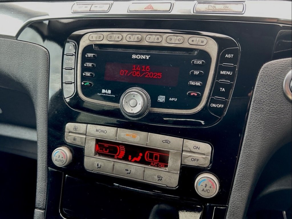 Used Ford S-Max 2010 for sale - 76744457: Photo 28