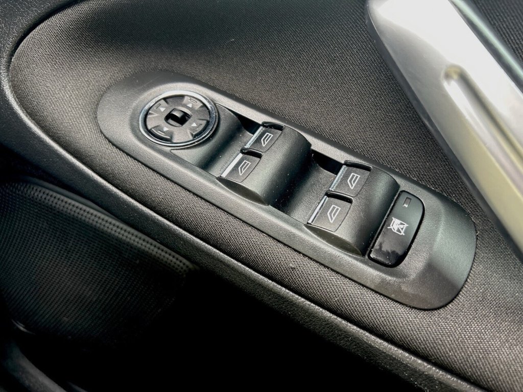 Used Ford S-Max 2010 for sale - 76744457: Photo 29