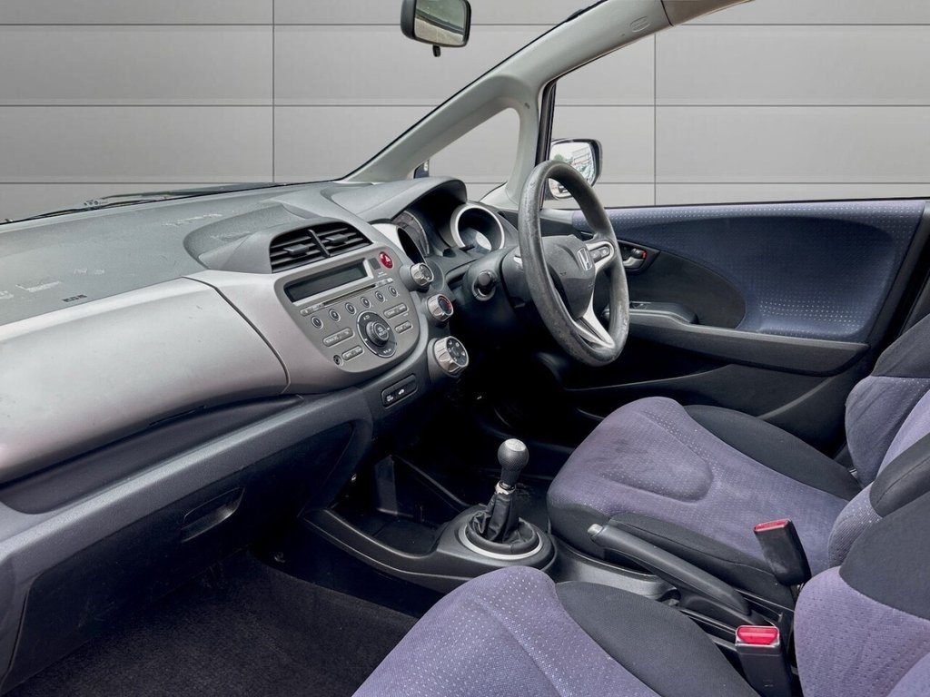 Used Honda Jazz 2009 for sale - 76744464: Photo 15