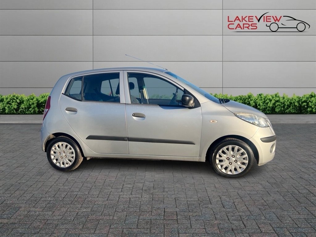 Used Hyundai i10 2011 for sale - 77089440: Photo 4