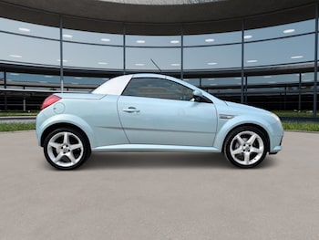Used Vauxhall Tigra 2009 for sale - 77422432: Photo