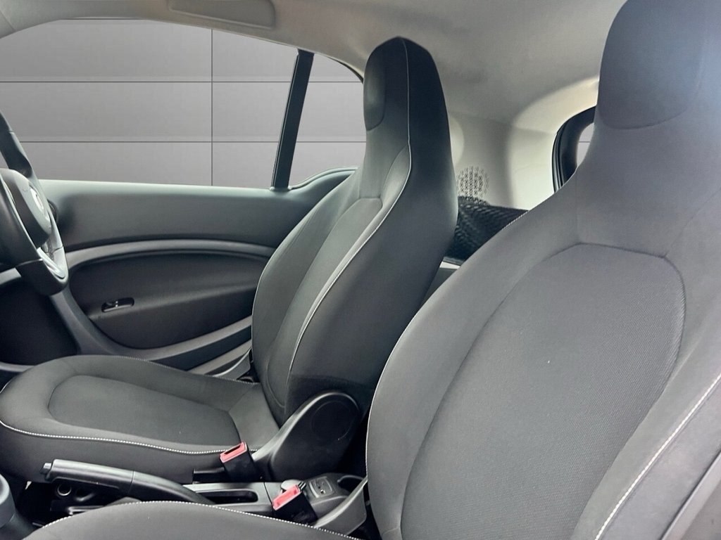 Used smart fortwo 2016 for sale - 76923962: Photo 15