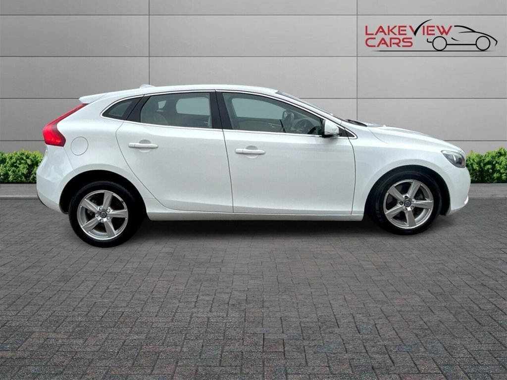 Used Volvo V40 2015 for sale - 76744543: Photo 8