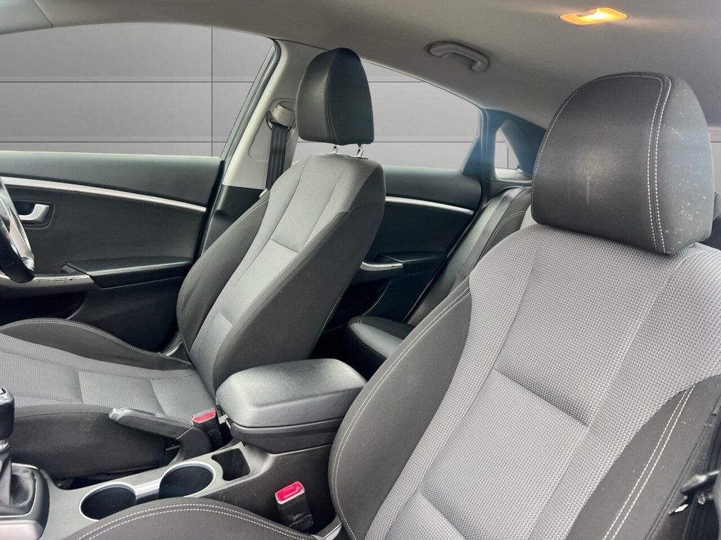 Used Hyundai i30 2016 for sale - 76744539: Photo 14