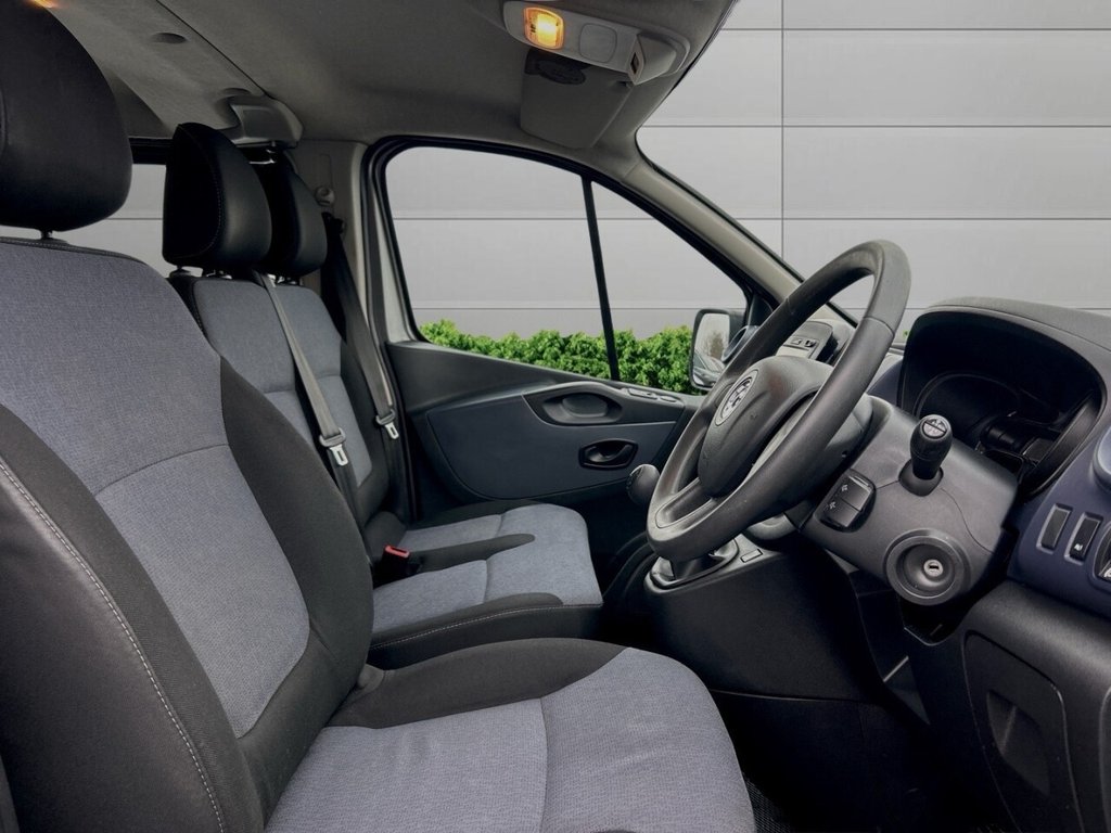 Used Vauxhall Vivaro 2017 for sale - 77133008: Photo 11