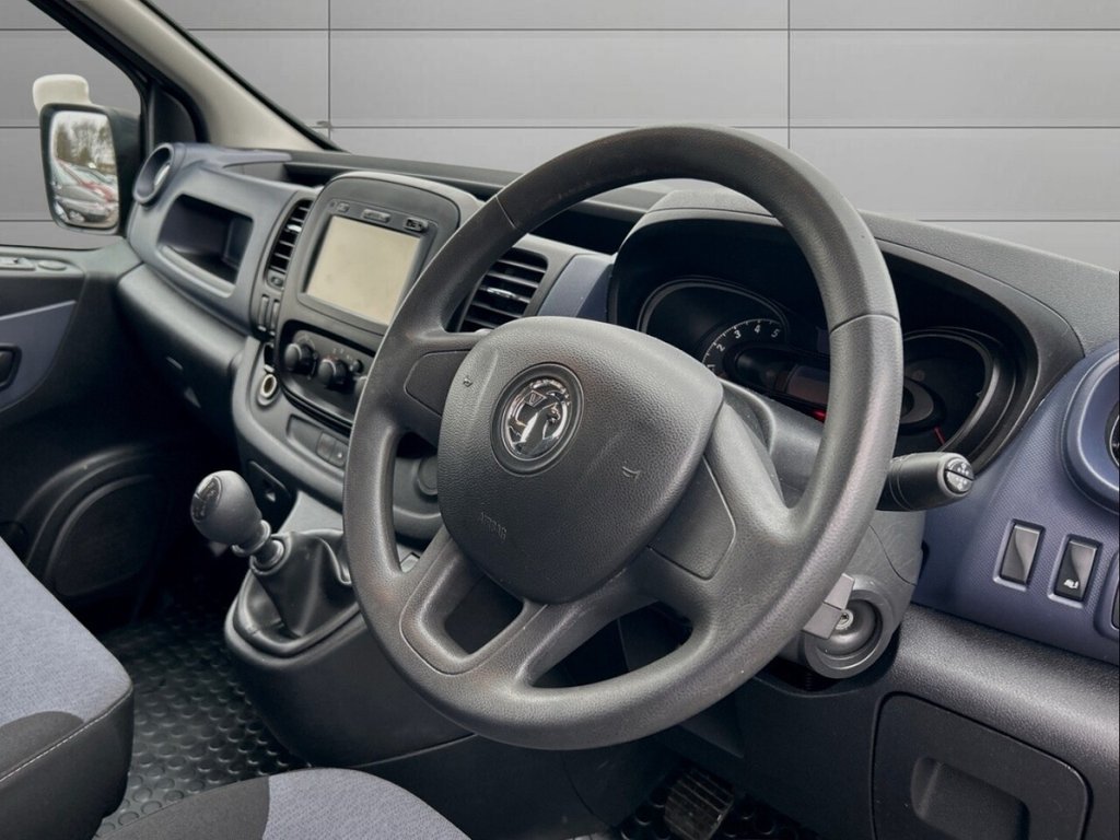 Used Vauxhall Vivaro 2017 for sale - 77133008: Photo 9