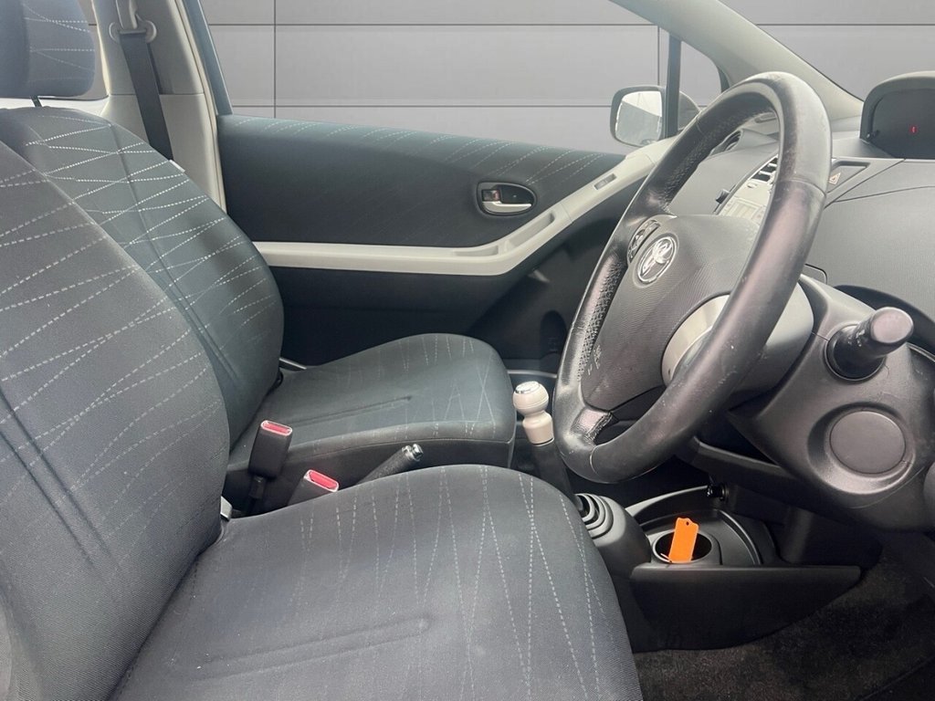 Used Toyota Yaris 2007 for sale - 76768475: Photo 3