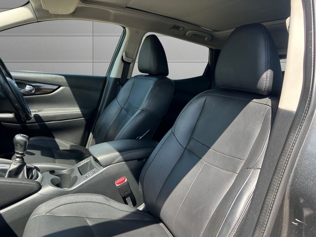 Used Nissan Qashqai 2014 for sale - 76744483: Photo 14