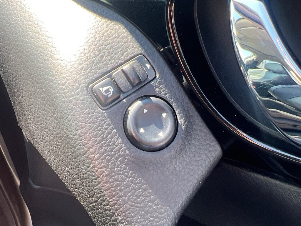 Used Nissan Qashqai 2014 for sale - 76744483: Photo 21