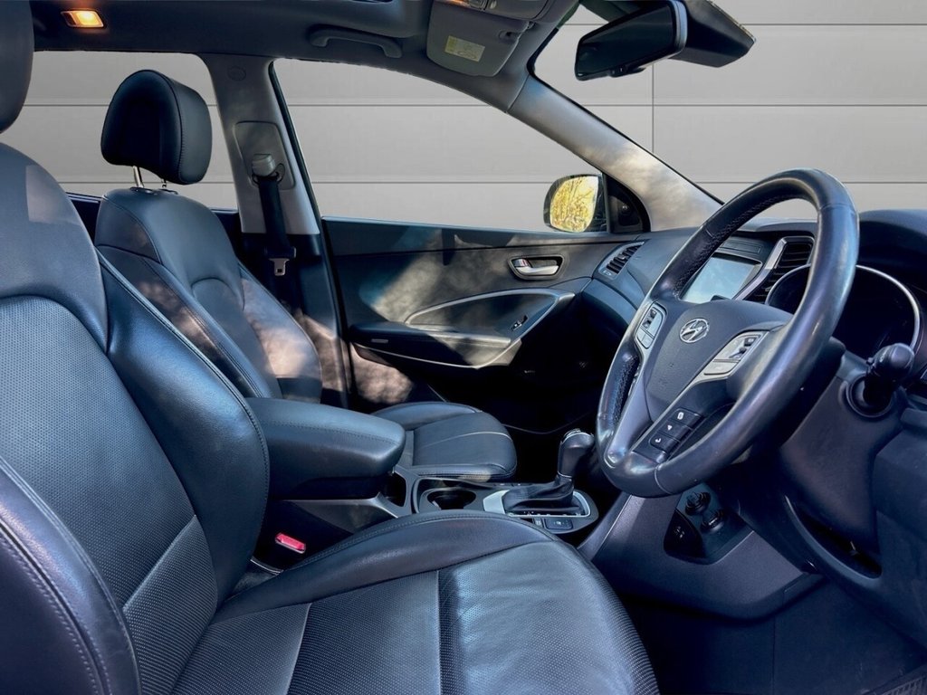 Used Hyundai Santa Fe 2016 for sale - 76744513: Photo 11