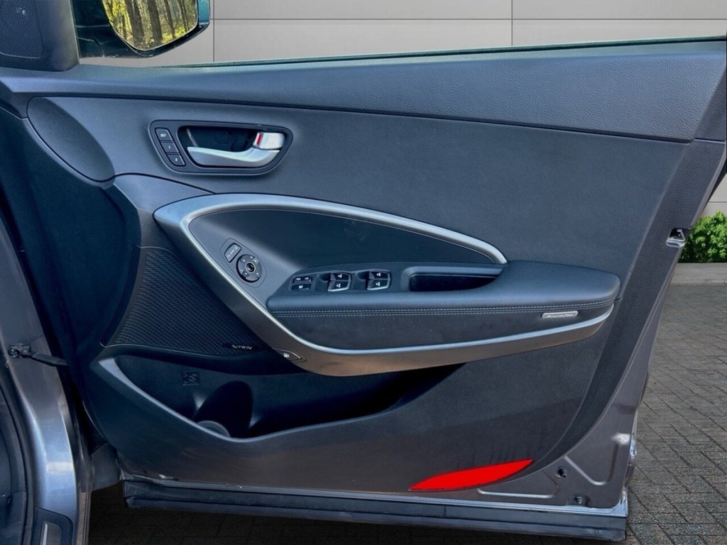 Used Hyundai Santa Fe 2016 for sale - 76744513: Photo 12