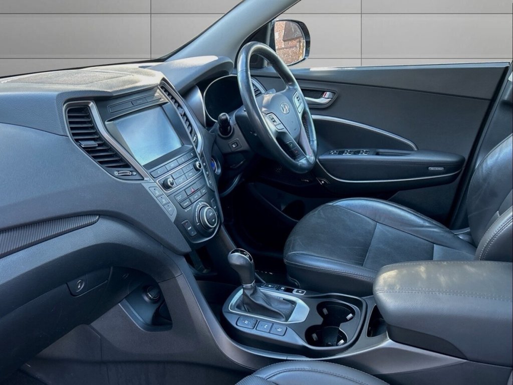 Used Hyundai Santa Fe 2016 for sale - 76744513: Photo 15