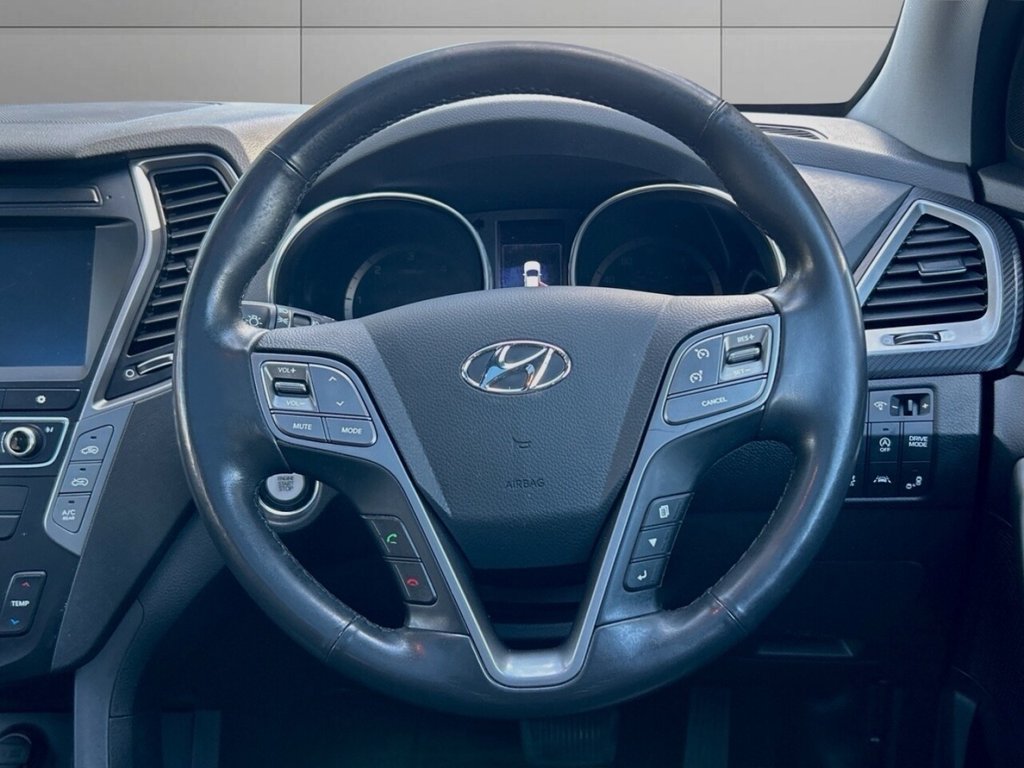 Used Hyundai Santa Fe 2016 for sale - 76744513: Photo 19