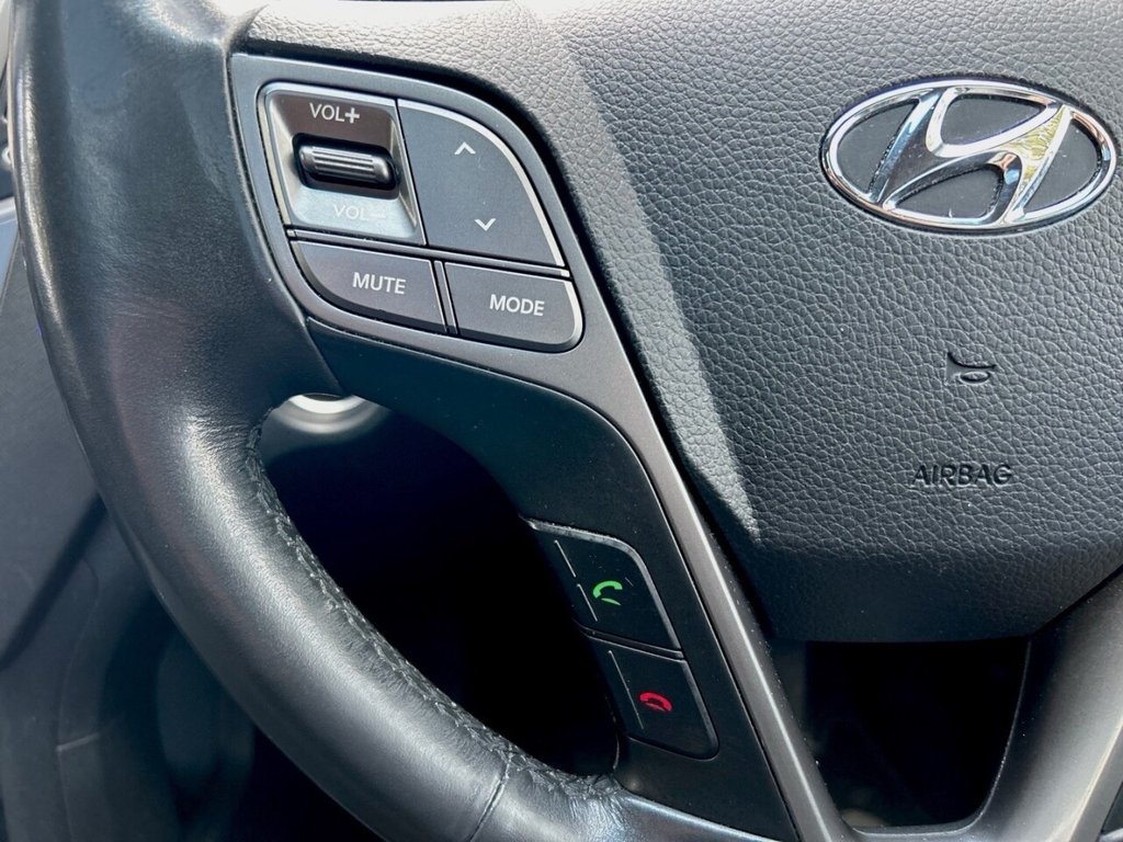 Used Hyundai Santa Fe 2016 for sale - 76744513: Photo 24