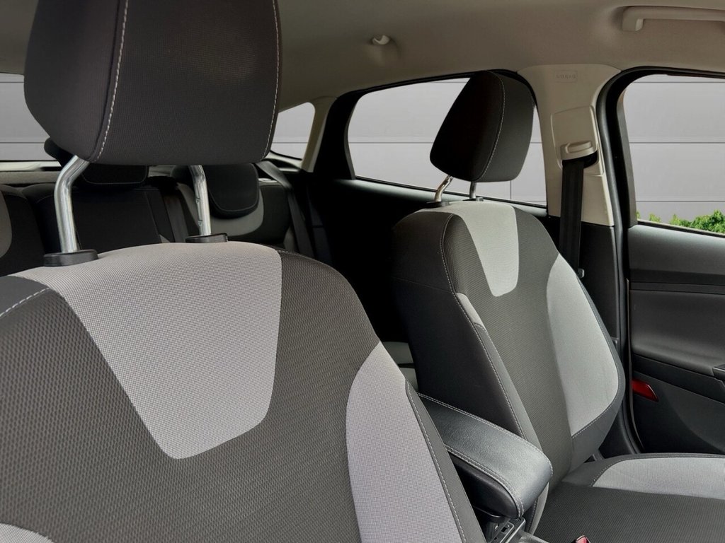 Used Ford Focus 2012 for sale - 76744520: Photo 10