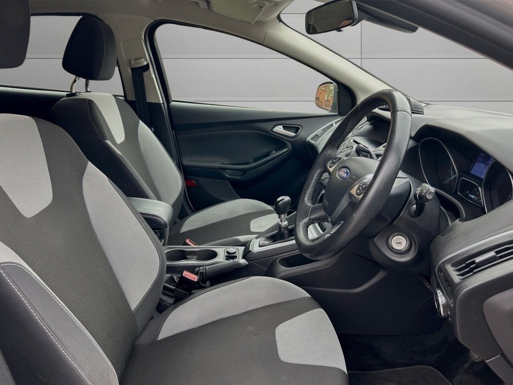 Used Ford Focus 2012 for sale - 76744520: Photo 11