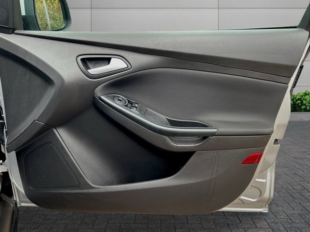 Used Ford Focus 2012 for sale - 76744520: Photo 12