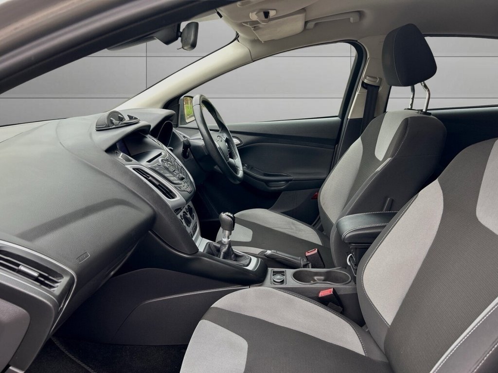 Used Ford Focus 2012 for sale - 76744520: Photo 13