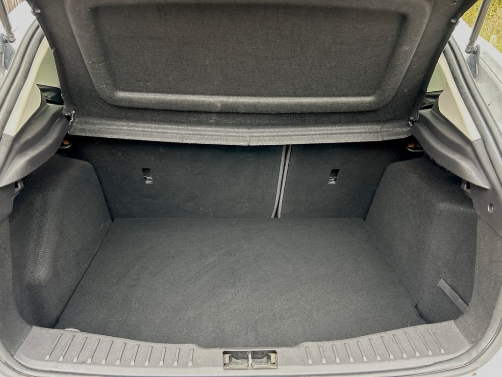 Used Ford Focus 2012 for sale - 76744520: Photo 21