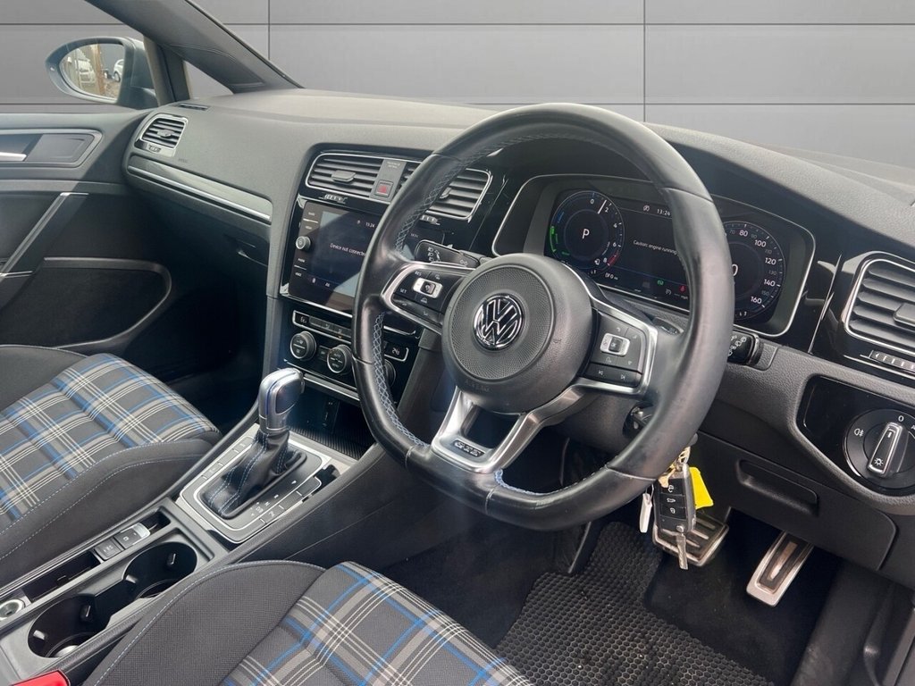 Used Volkswagen Golf 2018 for sale - 76744511: Photo 12