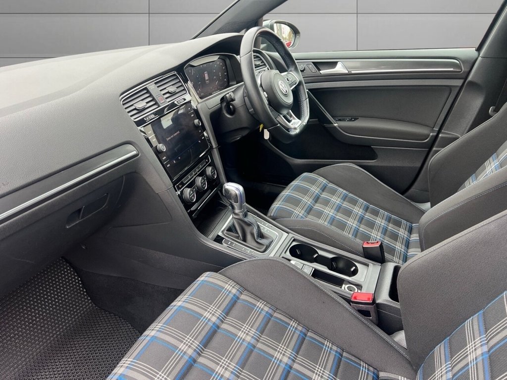 Used Volkswagen Golf 2018 for sale - 76744511: Photo 14