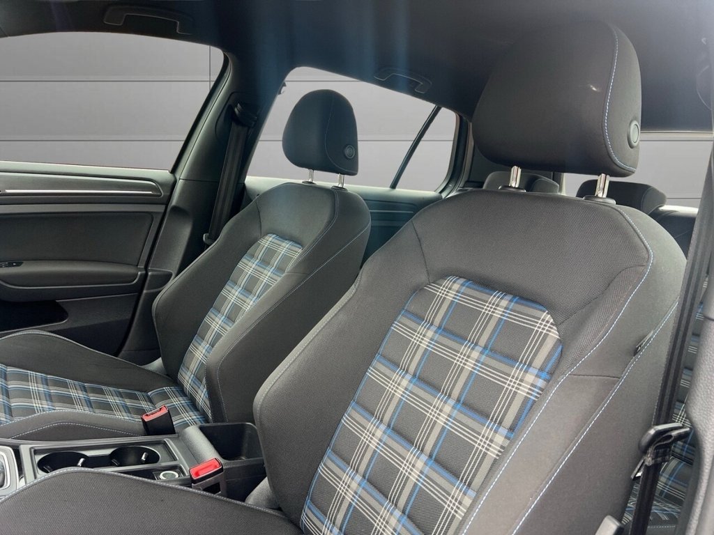 Used Volkswagen Golf 2018 for sale - 76744511: Photo 16