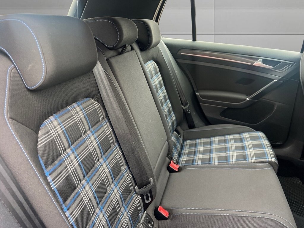 Used Volkswagen Golf 2018 for sale - 76744511: Photo 20