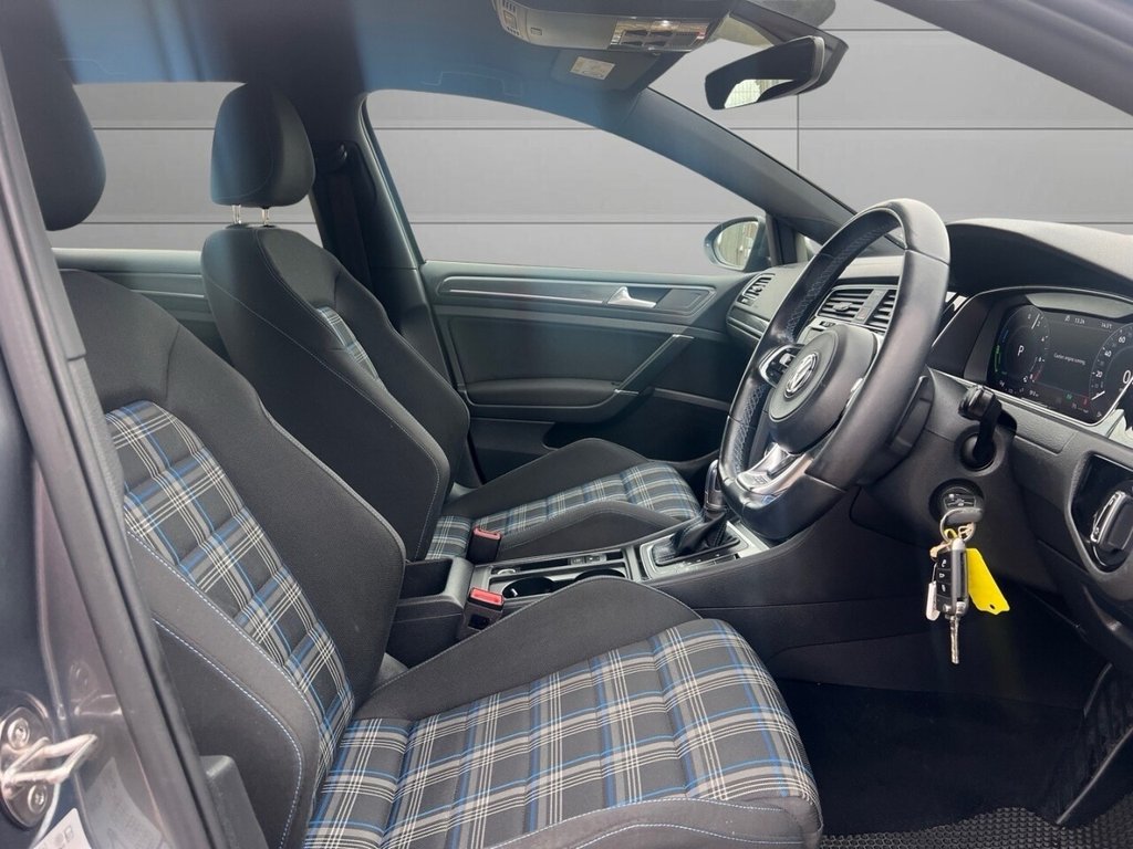 Used Volkswagen Golf 2018 for sale - 76744511: Photo 3