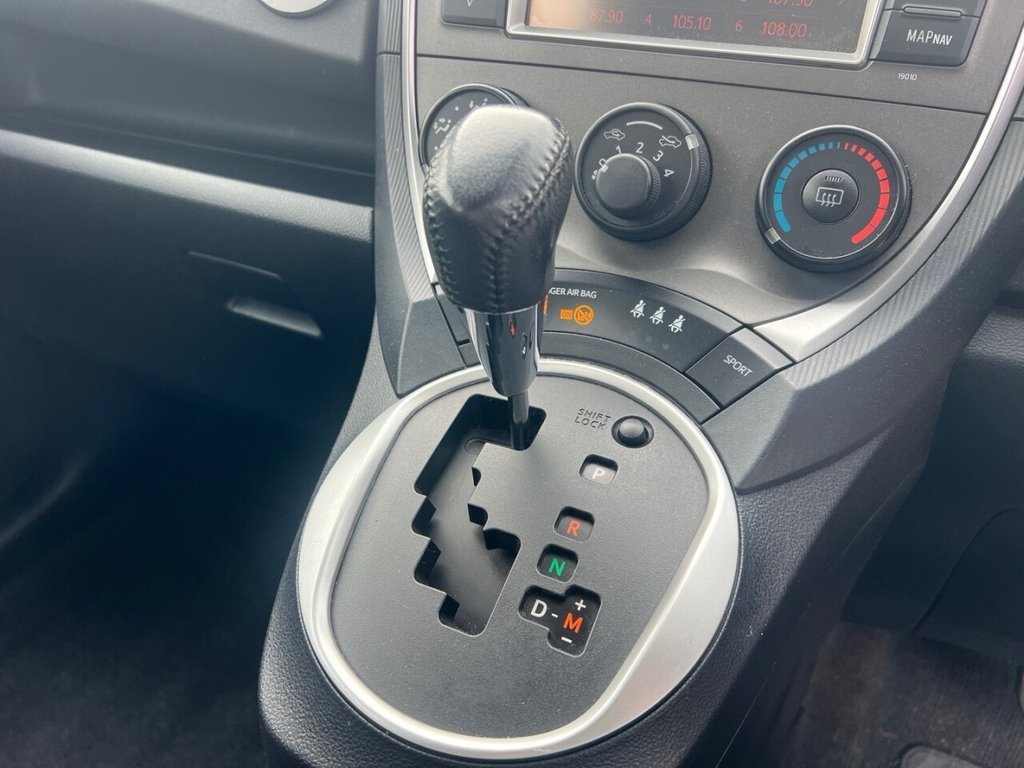 Used Toyota Verso 2011 for sale - 76744482: Photo 25