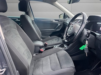 Used Volkswagen Tiguan 2017 for sale - 76941619: Photo