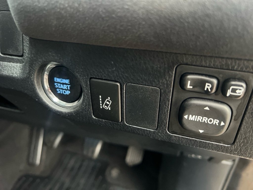 Used Toyota RAV4 2018 for sale - 76744531: Photo 23