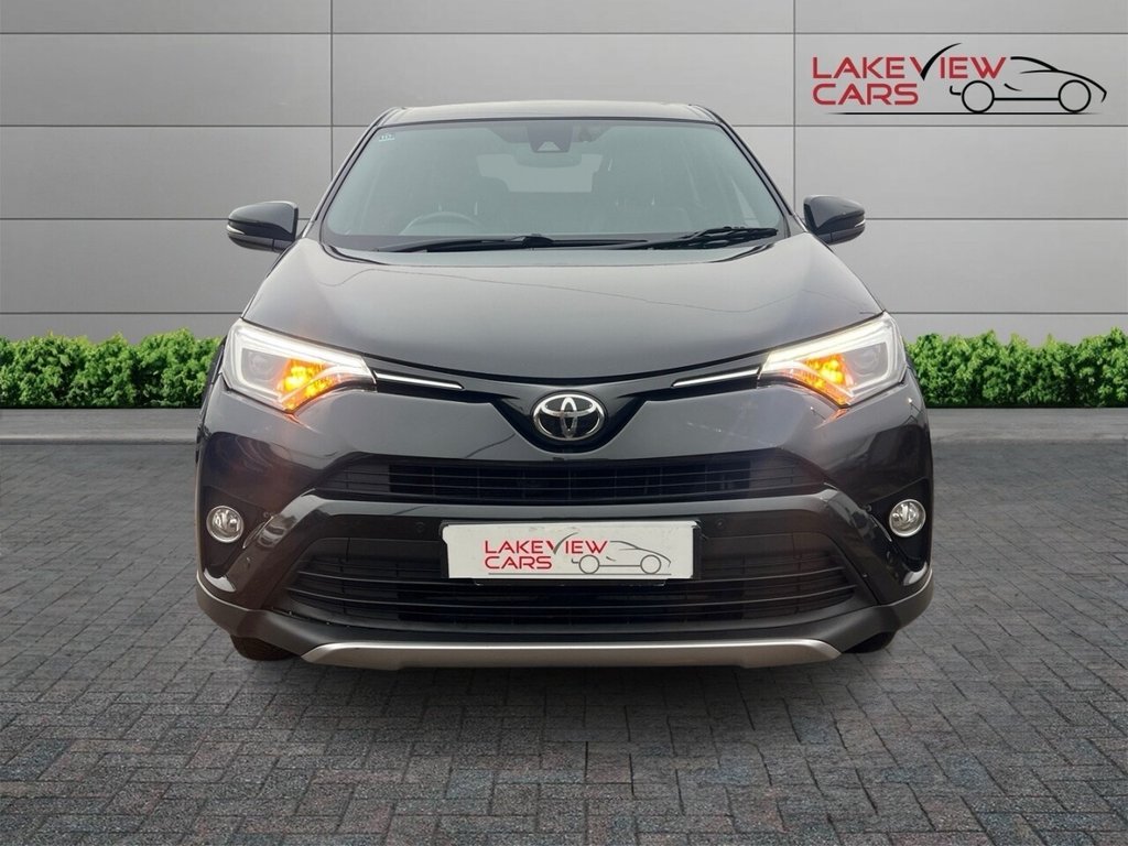 Used Toyota RAV4 2018 for sale - 76744531: Photo 4