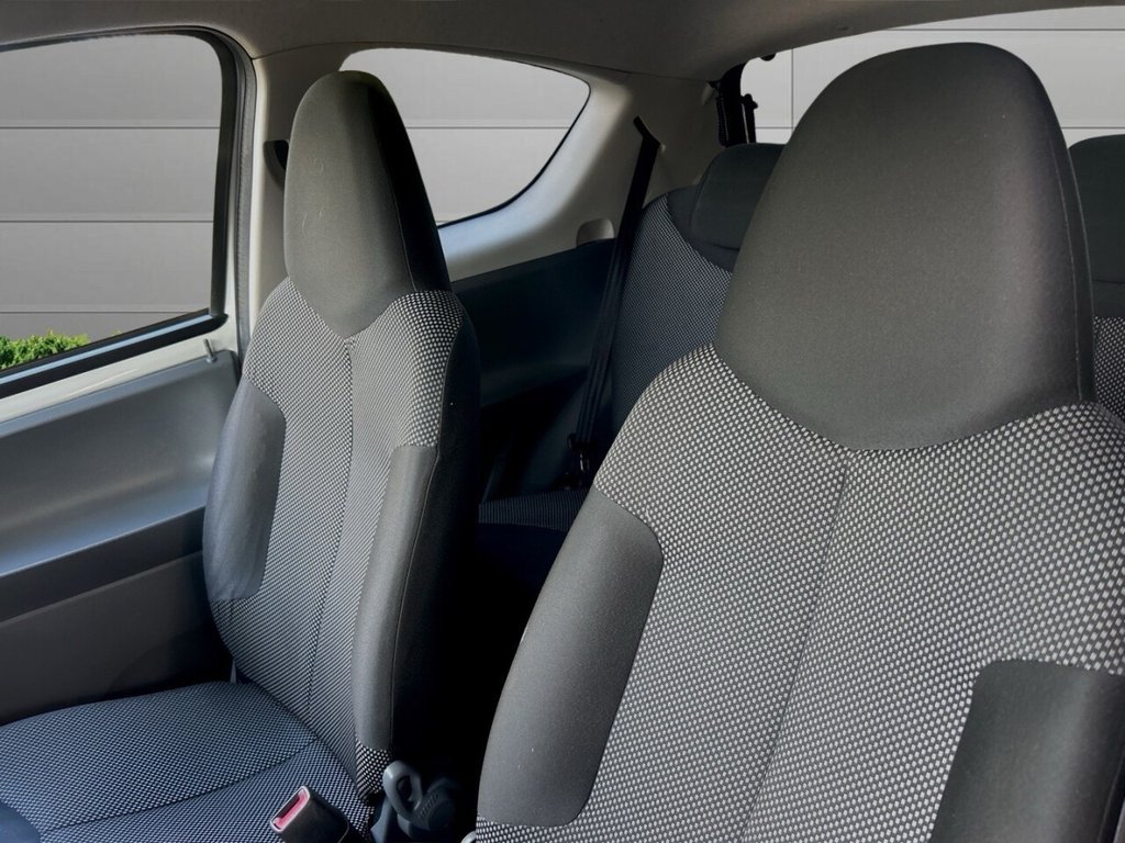 Used Toyota AYGO 2011 for sale - 76744504: Photo 14