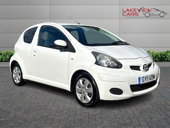 Used Toyota AYGO 2011 for sale - 76744504: Photo