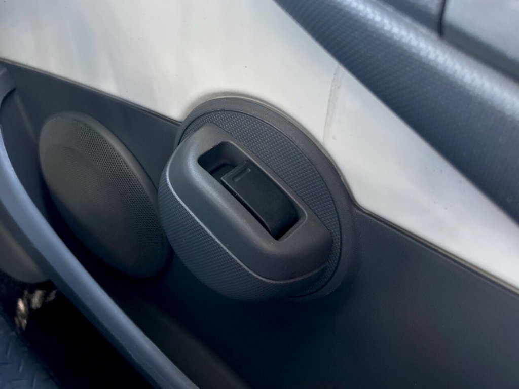 Used Toyota AYGO 2011 for sale - 76744504: Photo 23