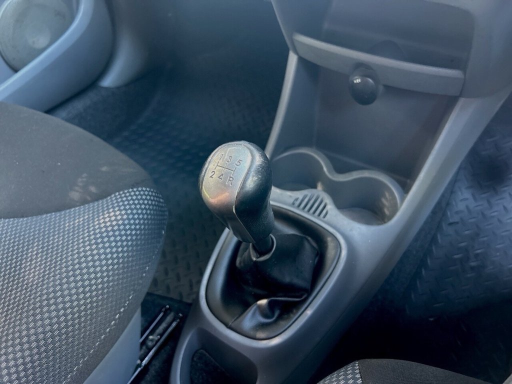 Used Toyota AYGO 2011 for sale - 76744504: Photo 25