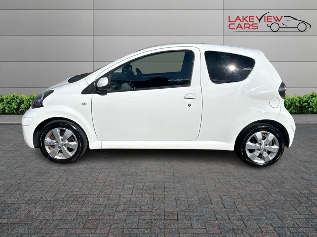 Used Toyota AYGO 2011 for sale - 76744504: Photo 4