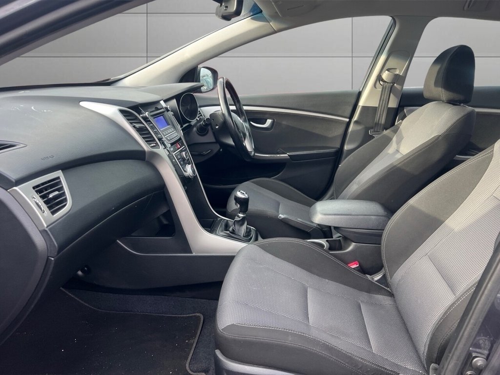 Used Hyundai i30 2015 for sale - 77250207: Photo 14