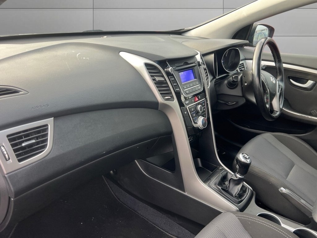 Used Hyundai i30 2015 for sale - 77250207: Photo 16