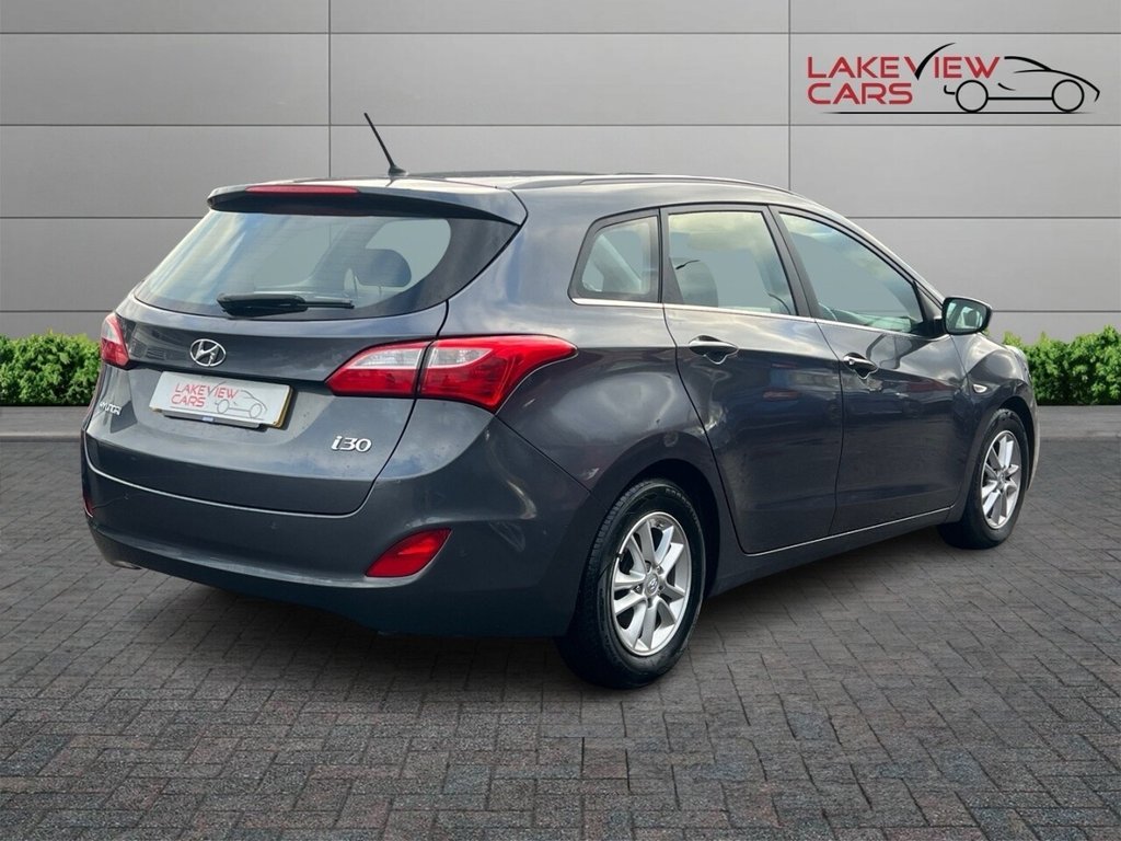 Used Hyundai i30 2015 for sale - 77250207: Photo 8