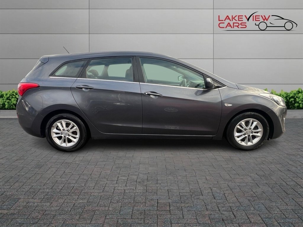 Used Hyundai i30 2015 for sale - 77250207: Photo 9