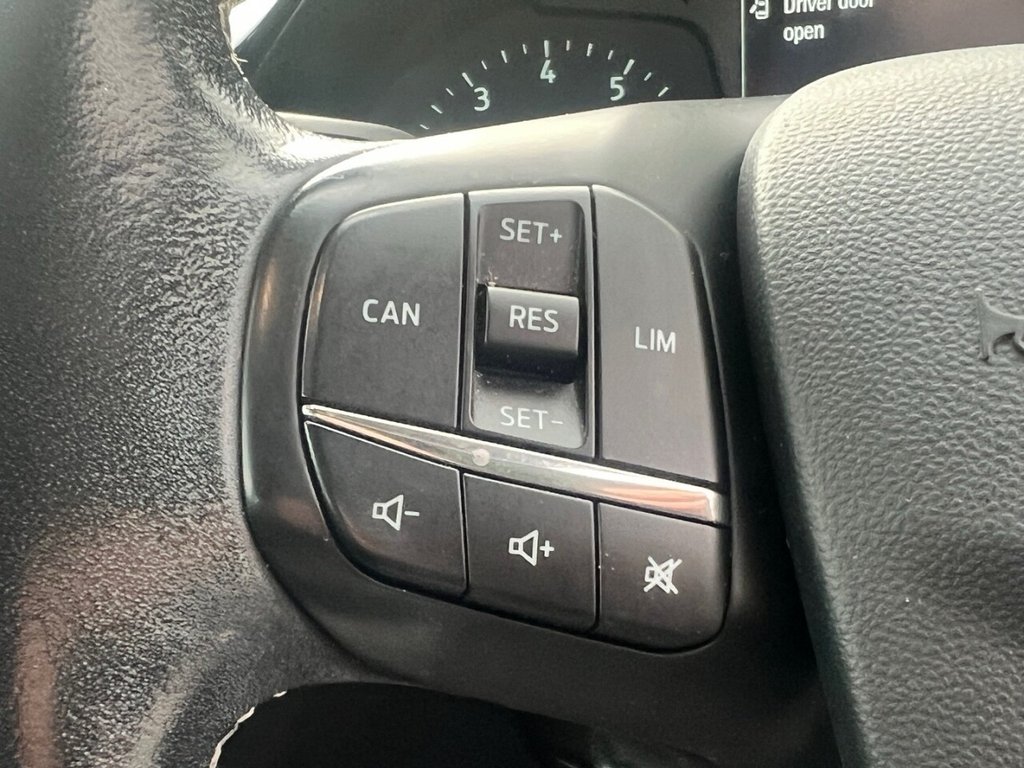 Used Ford Fiesta 2018 for sale - 76744551: Photo 25